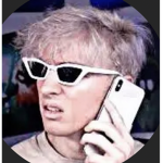 Jaihoon likes roblox