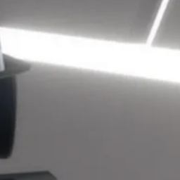 𝐞