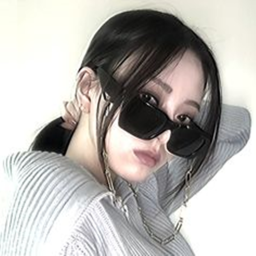 ❅