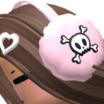 @QueennieH3art