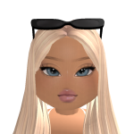 @HollyPlays_YouTube