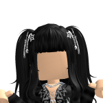@Petite_PineappIe